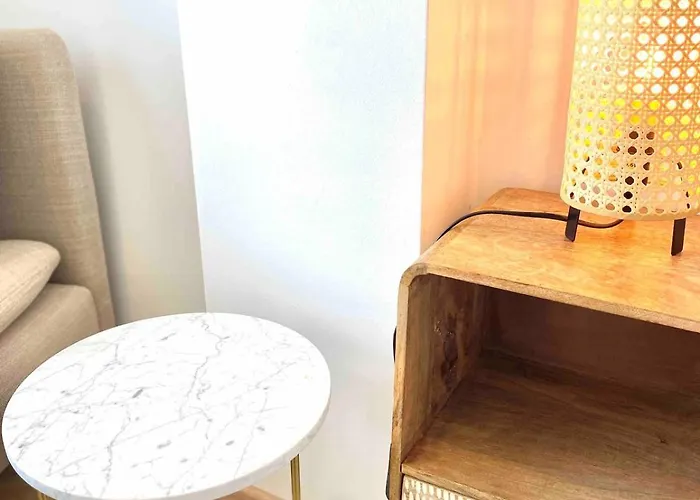 Renovated With Communal Pool & Close To Nerja