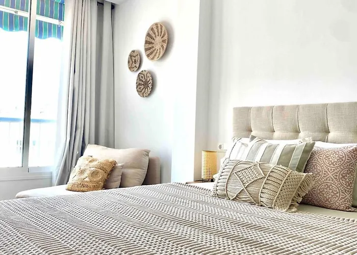 Renovated With Communal Pool & Close To * Nerja