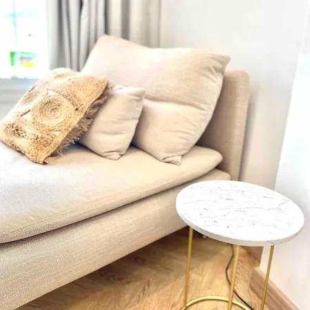 Renovated With Communal Pool & Close To Apartmán *