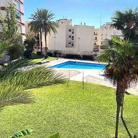 Renovated With Communal Pool & Close To Nerja