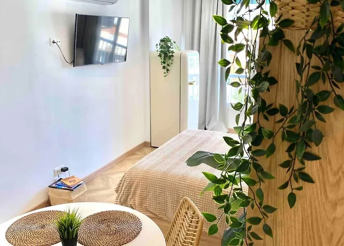 Renovated With Communal Pool & Close To Нерха