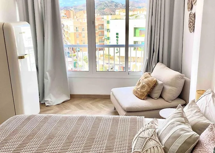 Апартаменты Renovated With Communal Pool & Close To Нерха